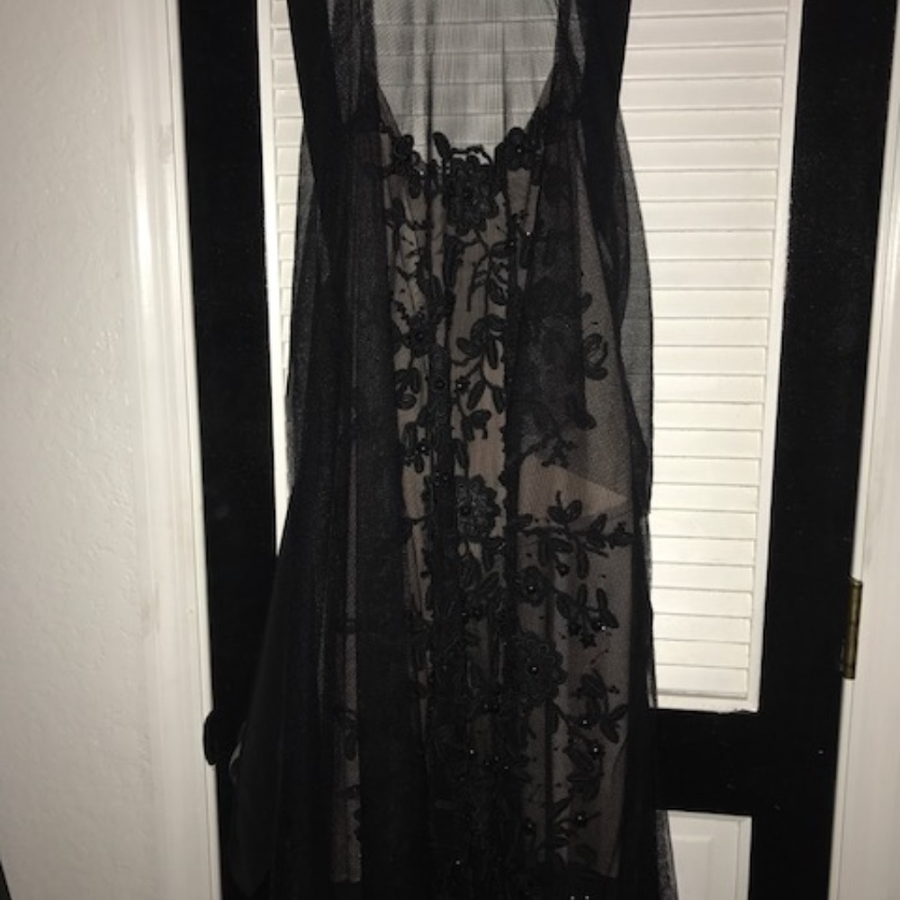 NEW BCBG MAX AXRIA RUNWAY Black "VICTORIA"DRESS - Picture 7 of 8
